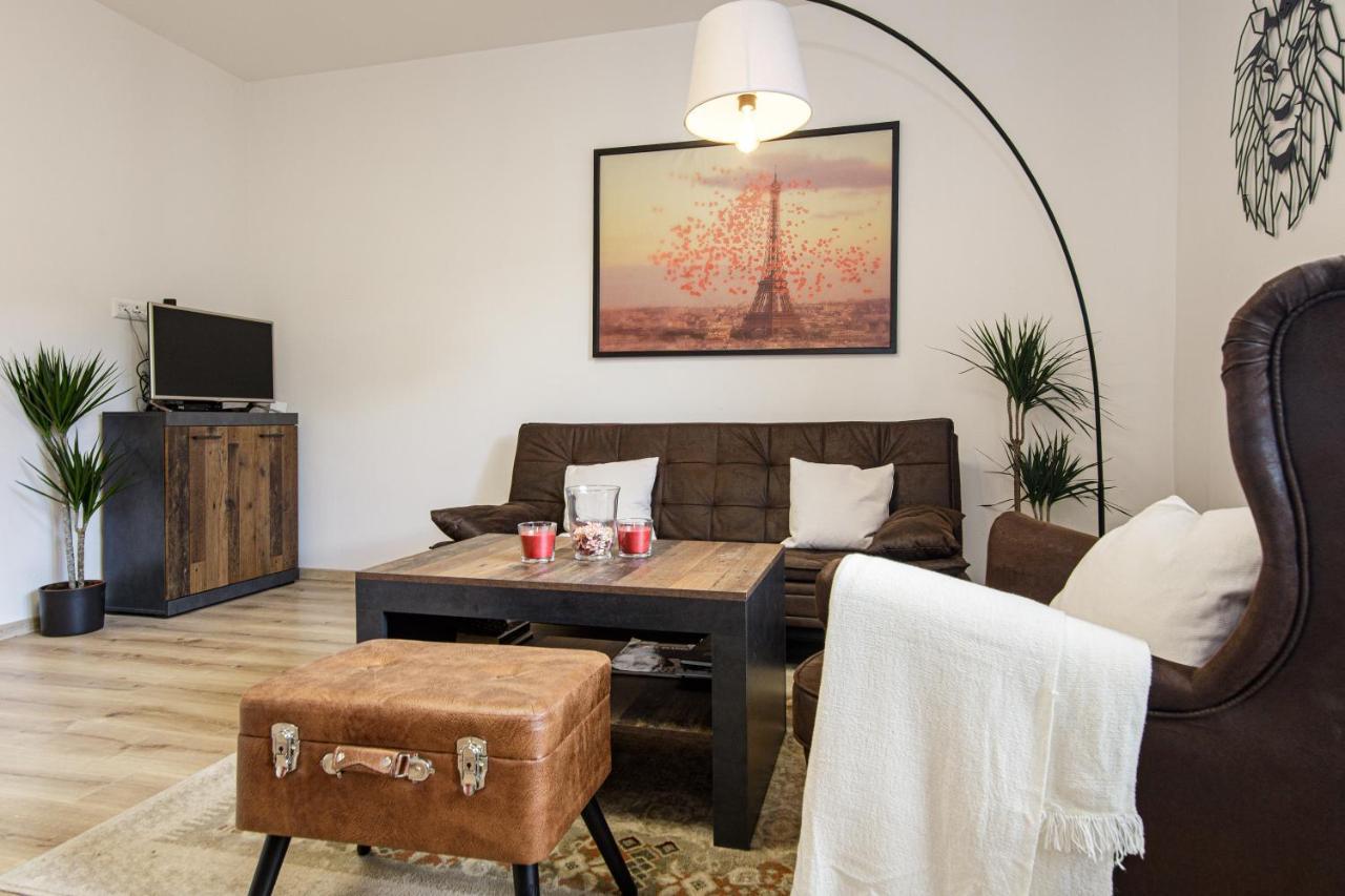 Apartment Hotel Stud Mb 俄斯特拉发 外观 照片