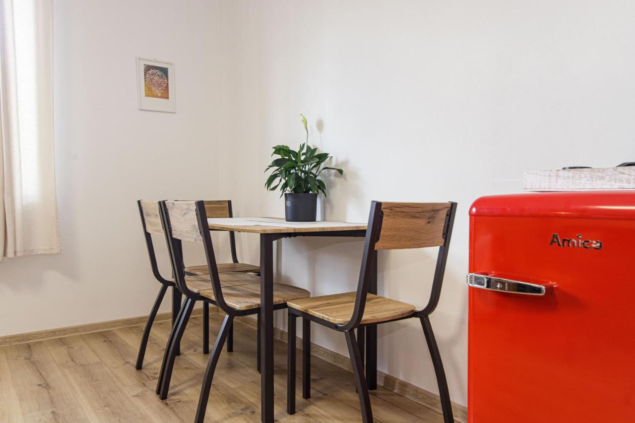 Apartment Hotel Stud Mb 俄斯特拉发 外观 照片