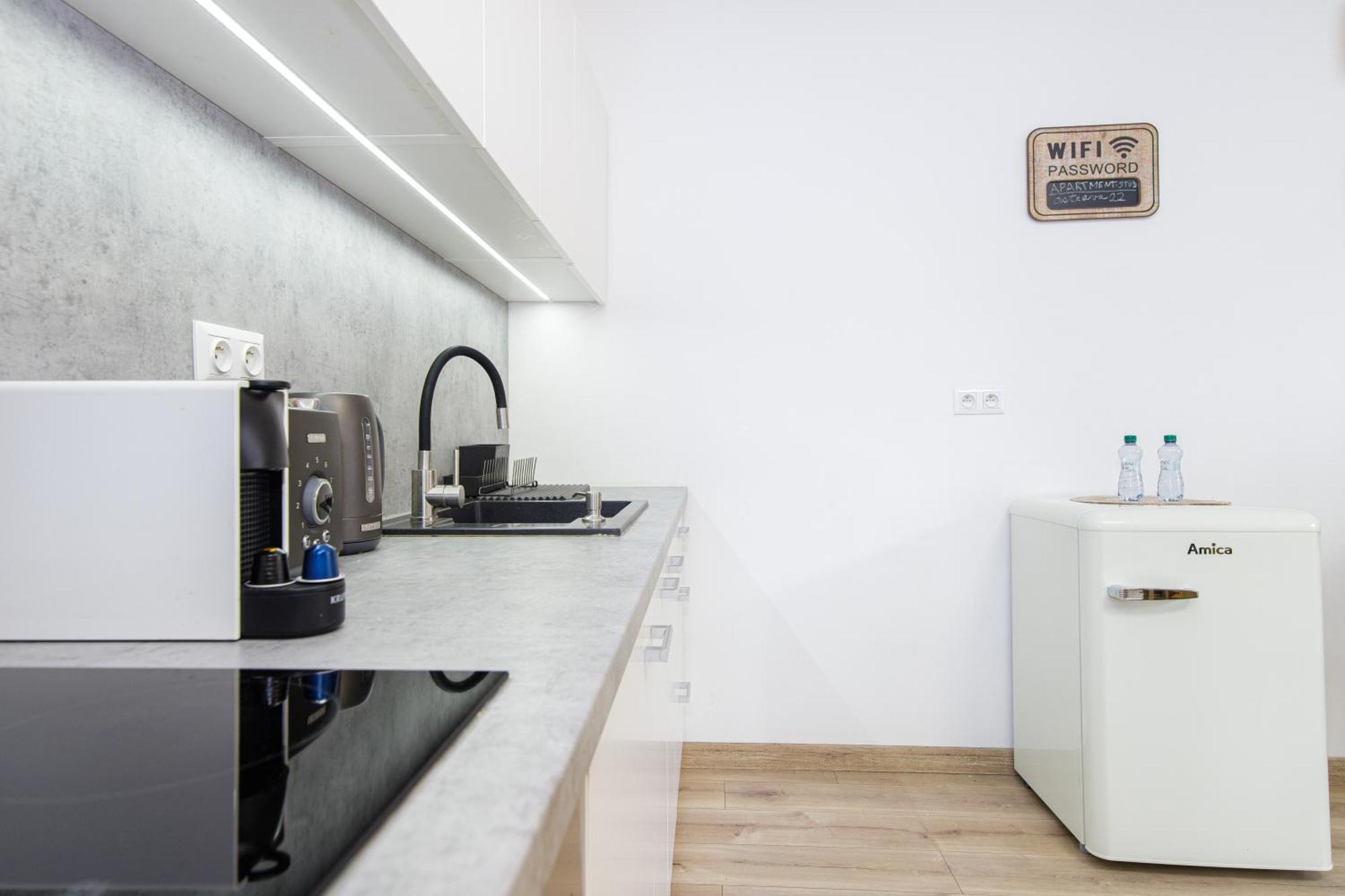 Apartment Hotel Stud Mb 俄斯特拉发 外观 照片